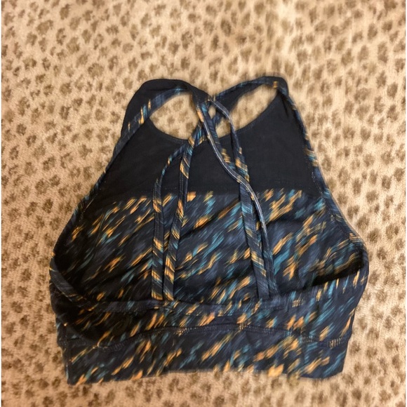 ASICS workout top - Picture 2 of 3